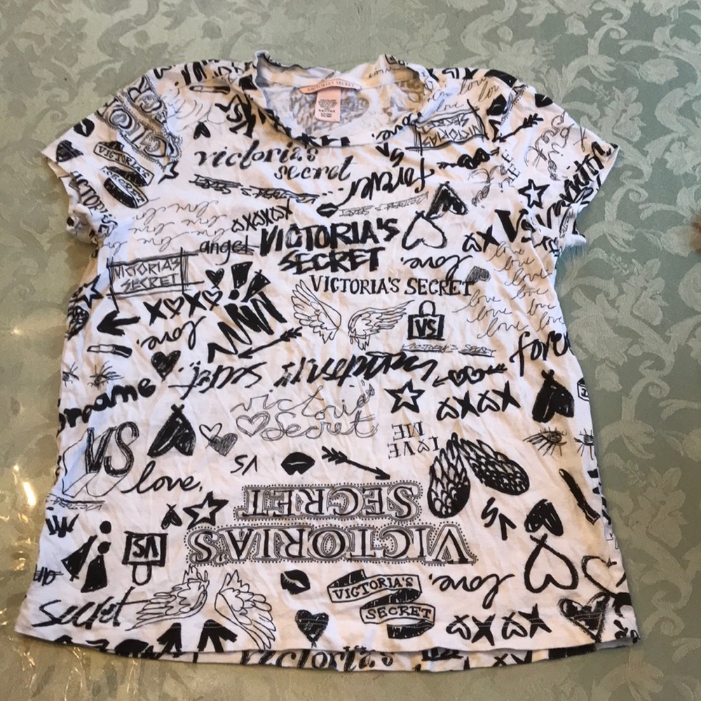 Victoria’s Secret Graffiti T-Shirt Size Small